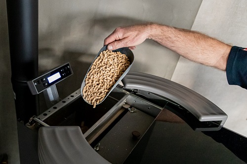 Pellets van topkwaliteit zorgt ervoor dat je pelletkachel schoon blijft en dus langer meegaat.
